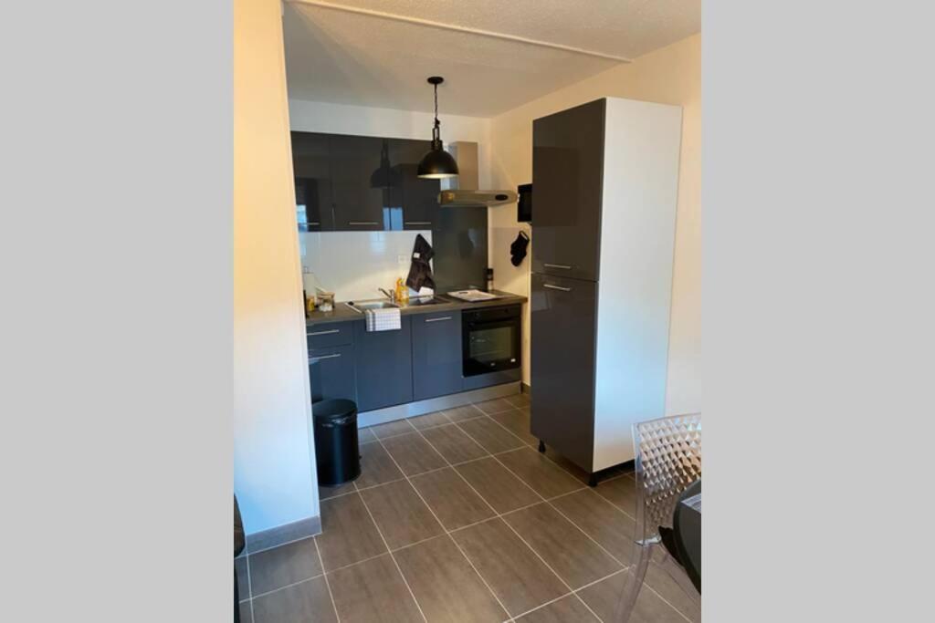 Le 12 Du Temple - Plein Coeur Centre Ville, Residence Privee, 5Mn Gare Sncf, Wifi Et Netflix ニオール エクステリア 写真